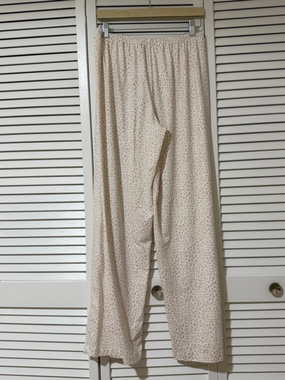 HUE Light Pink Leopard Polka Dot Lounge Pants